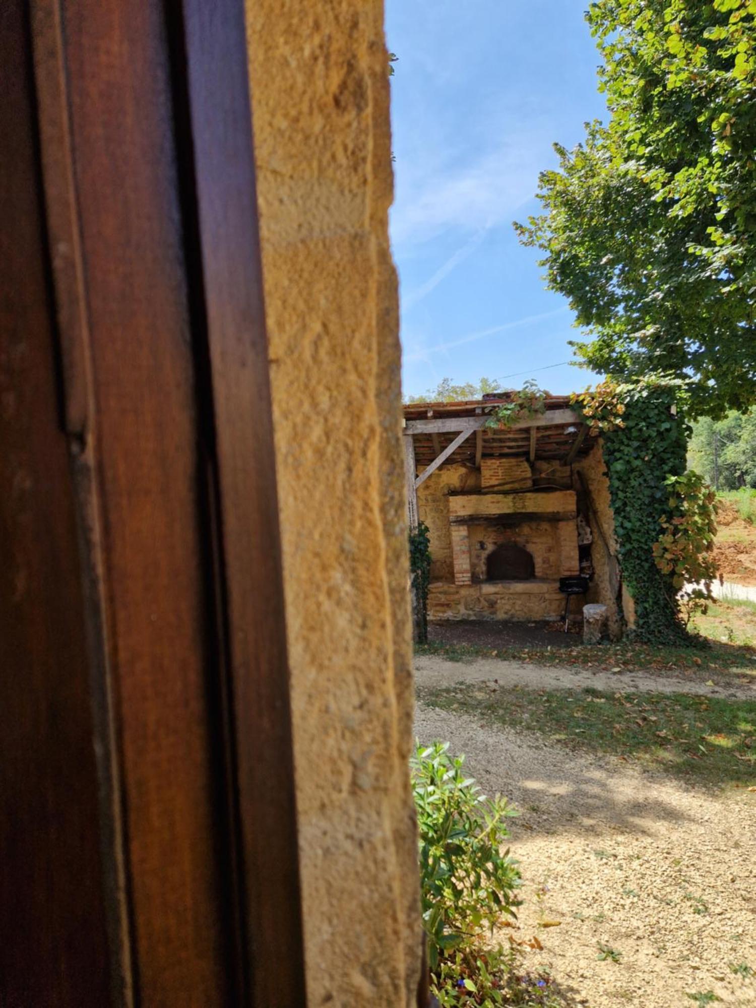 Gites Le Clos De Veyrignac Εξωτερικό φωτογραφία